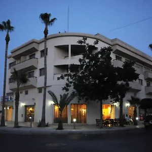 Elysso מלון לרנקה